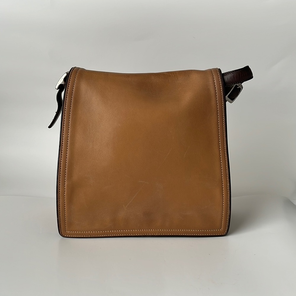 COACH Vintage Caramel Coach Crossbody